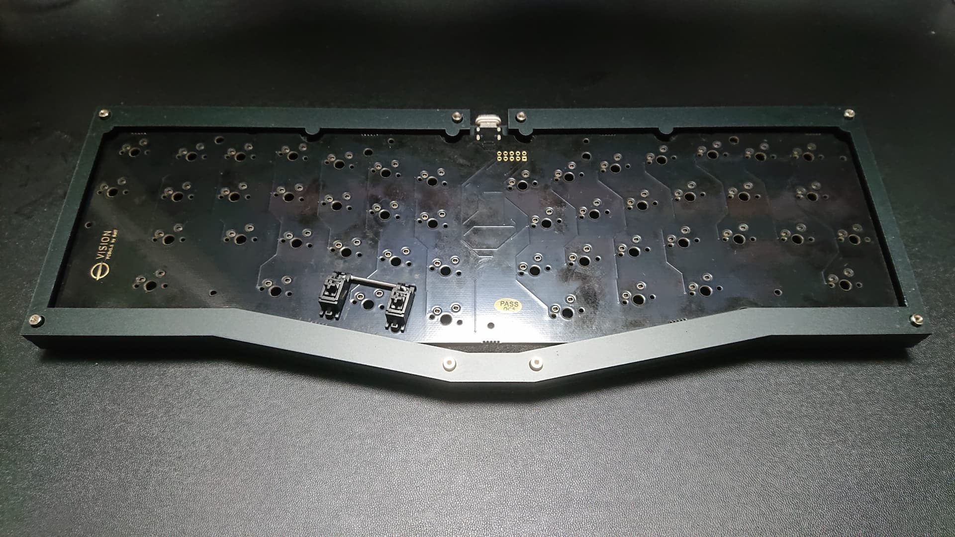 Vision のアクリル積層ケースを設計した話 | あしたからがんばる Vision のアクリル積層ケースを設計した話 | あしたからがんばる